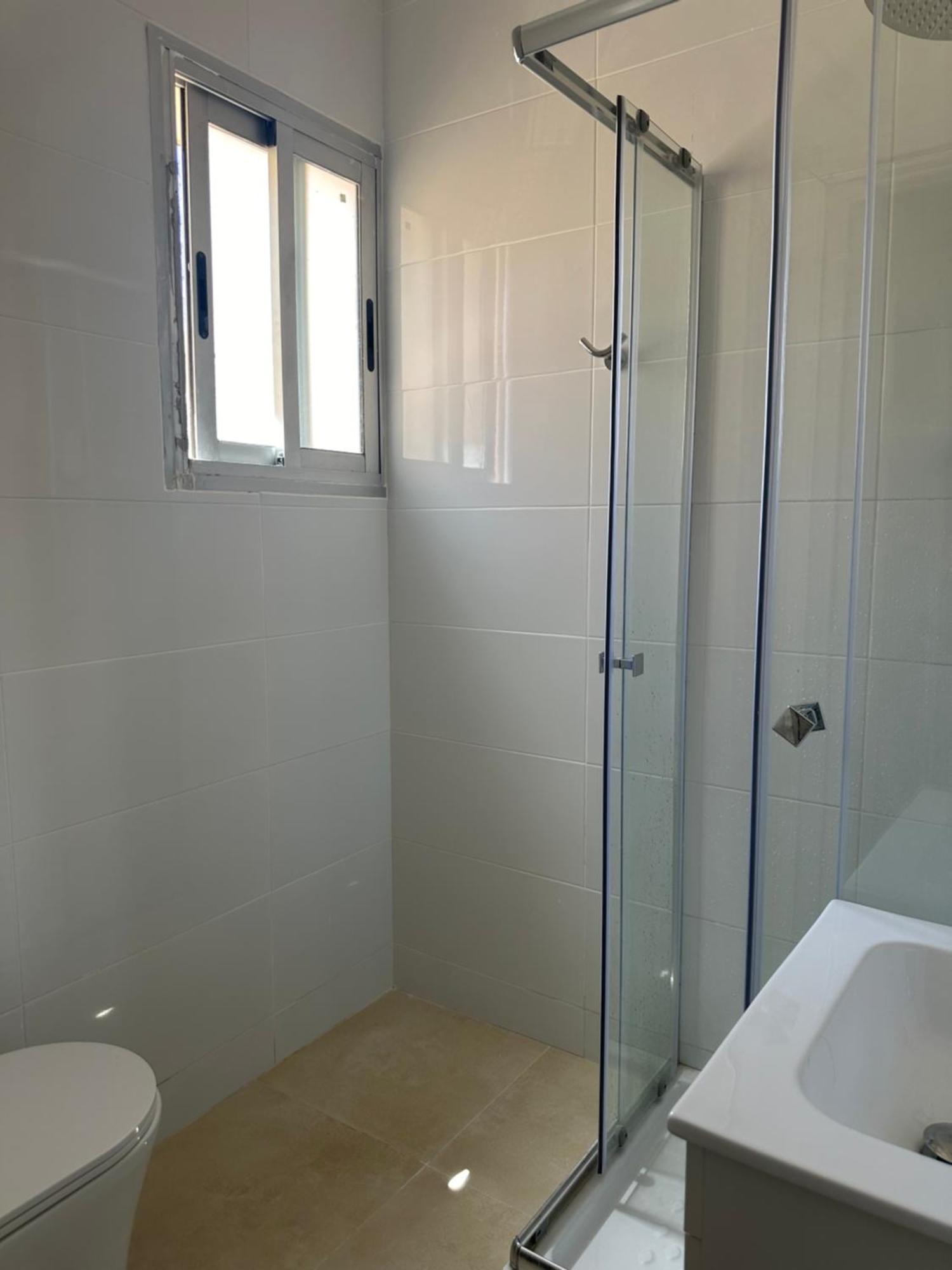 Hostal Arrate Madrid Exterior photo
